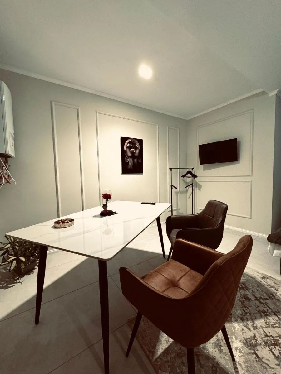 Image 6 of Gruia Garden Apartments