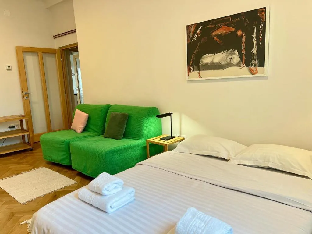 Image of Gutin CozyNest