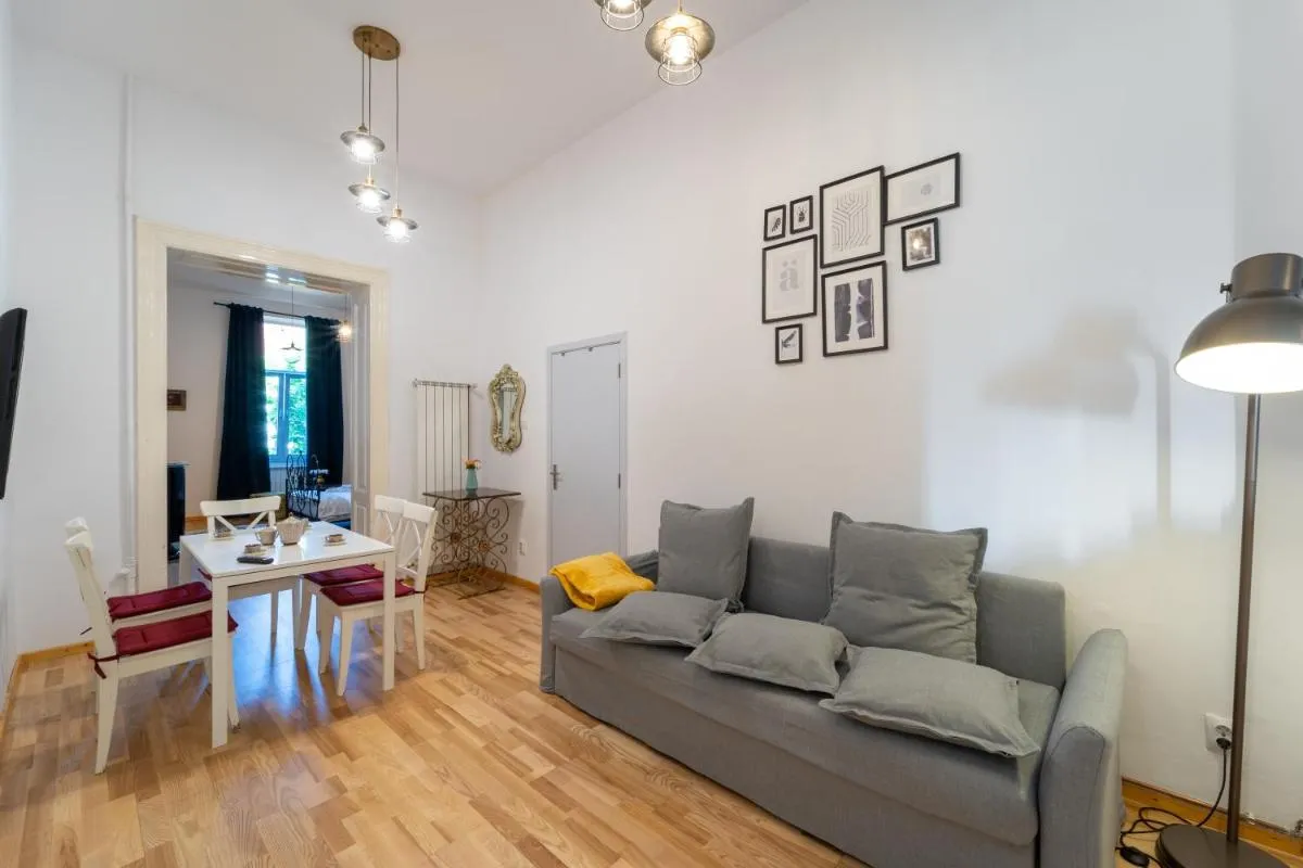 Image 4 of Historic 5 star apartment in the main plaza