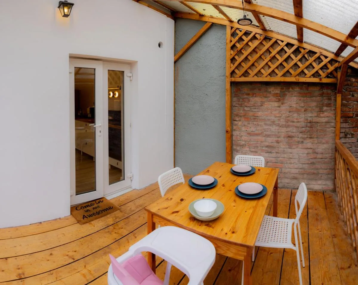 Image 2 of Homey Luxury- entire house, free parking, yard