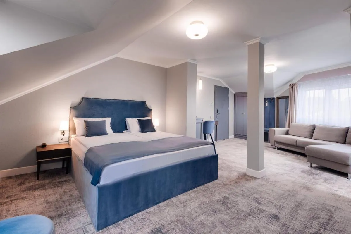 Image 1 of Hotel Meridian