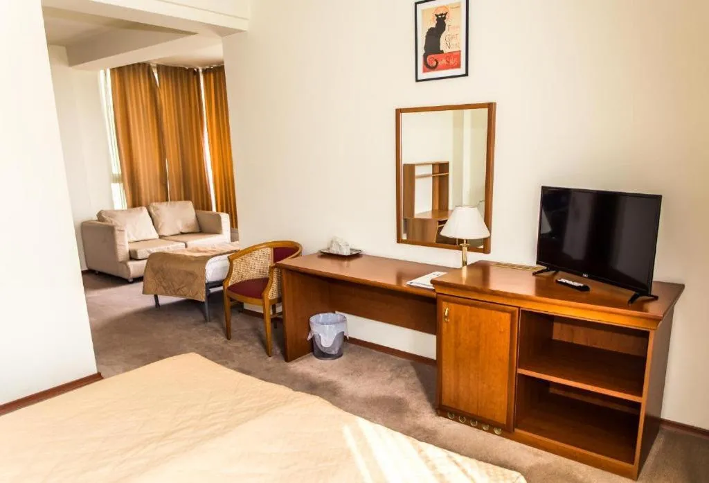 Image 2 of Hotel Seven