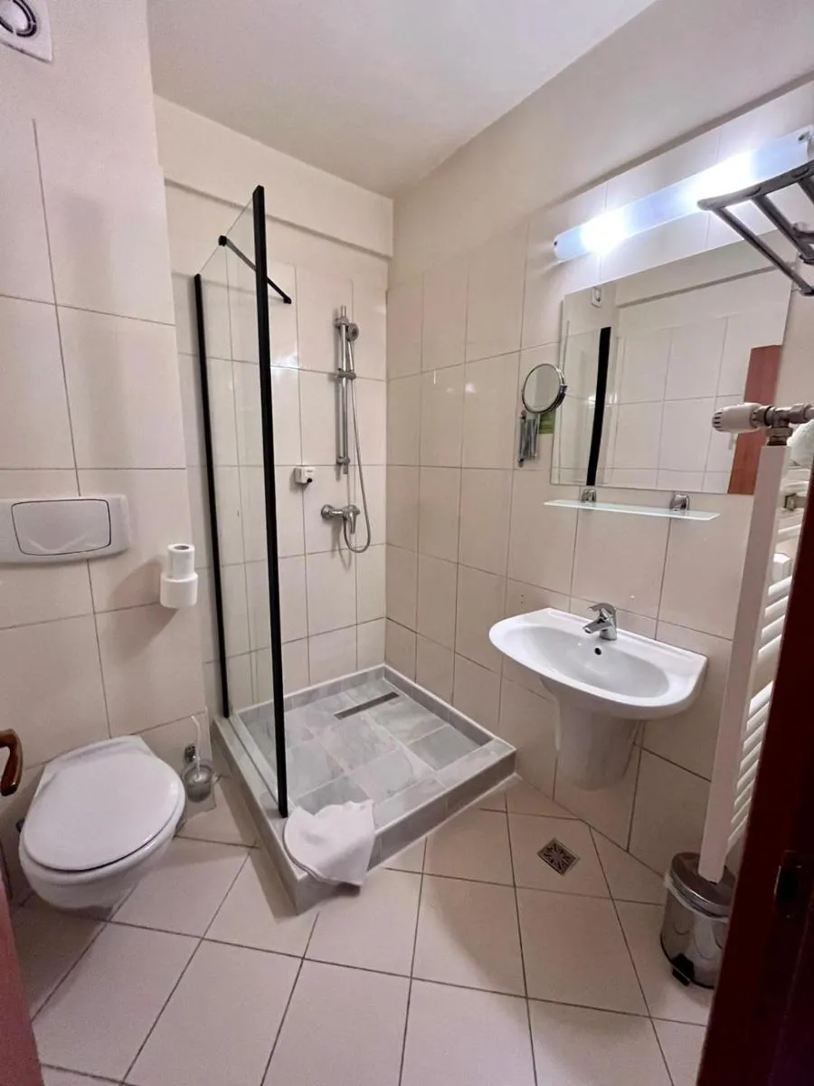 Image 4 of Hotel Seven