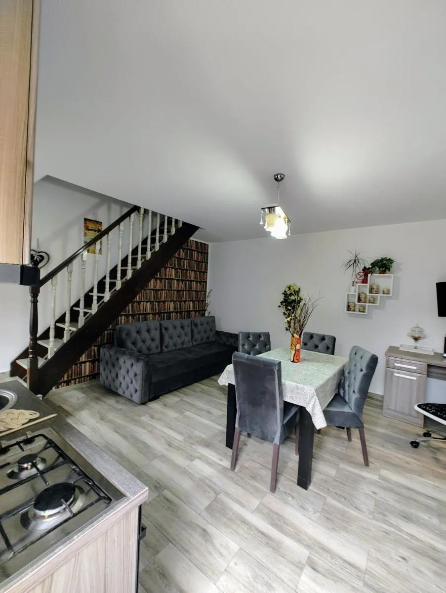 Image 6 of House Apartment Minerilor