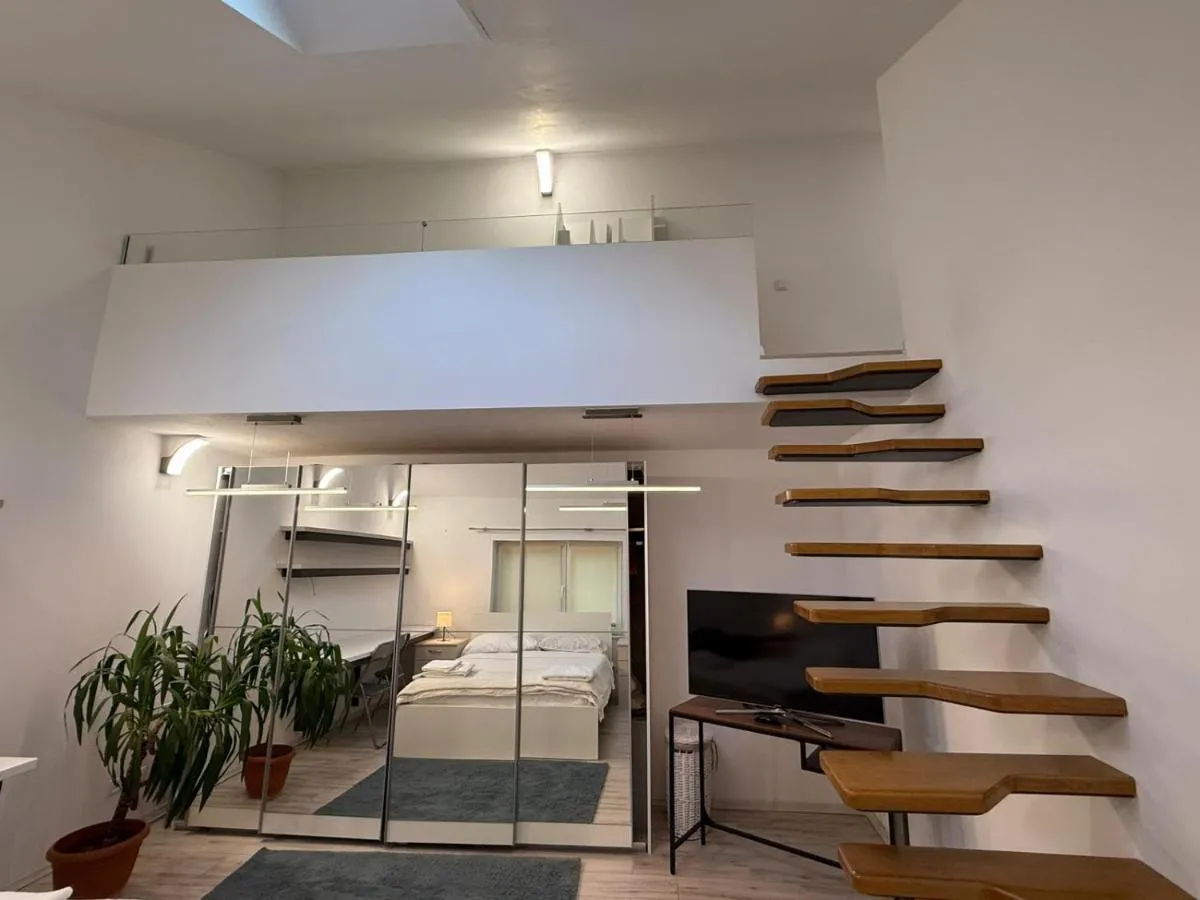 Image 1 of La casa Decebal- centru Cluj