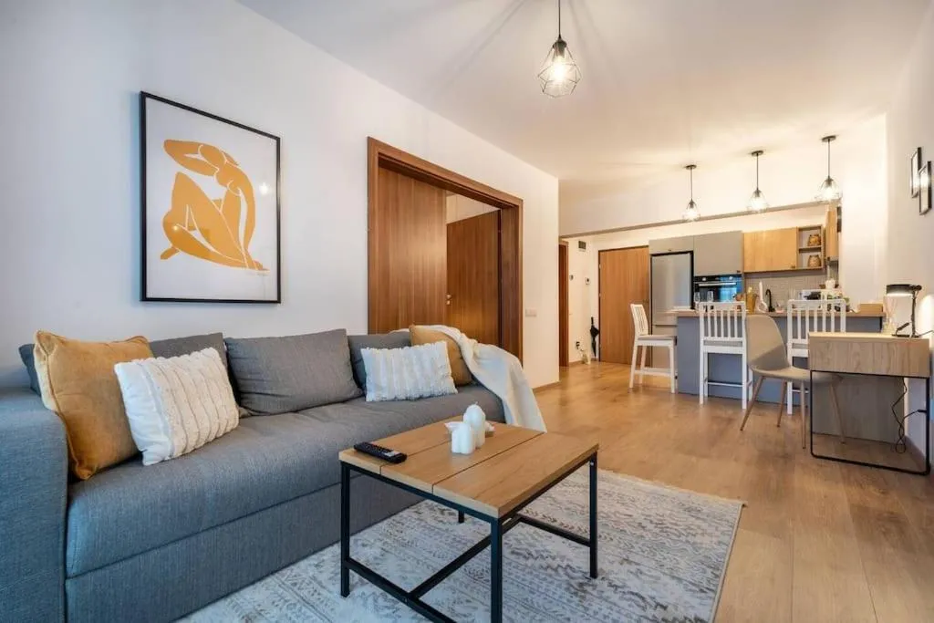 Image 3 of LakeView CozyNook – Tennis, UnderGround Parking, Modern, Balcony