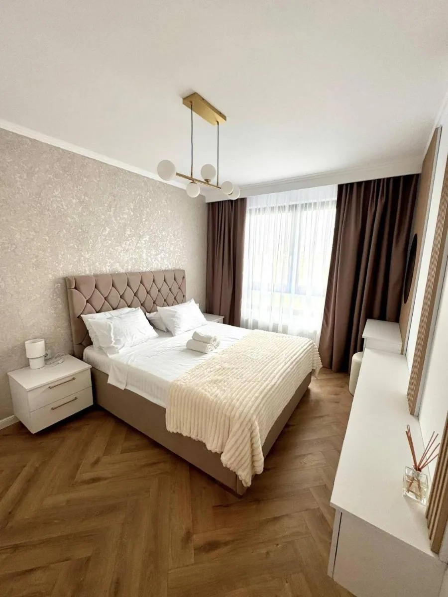 Image 1 of Lake View Luxury Apartament