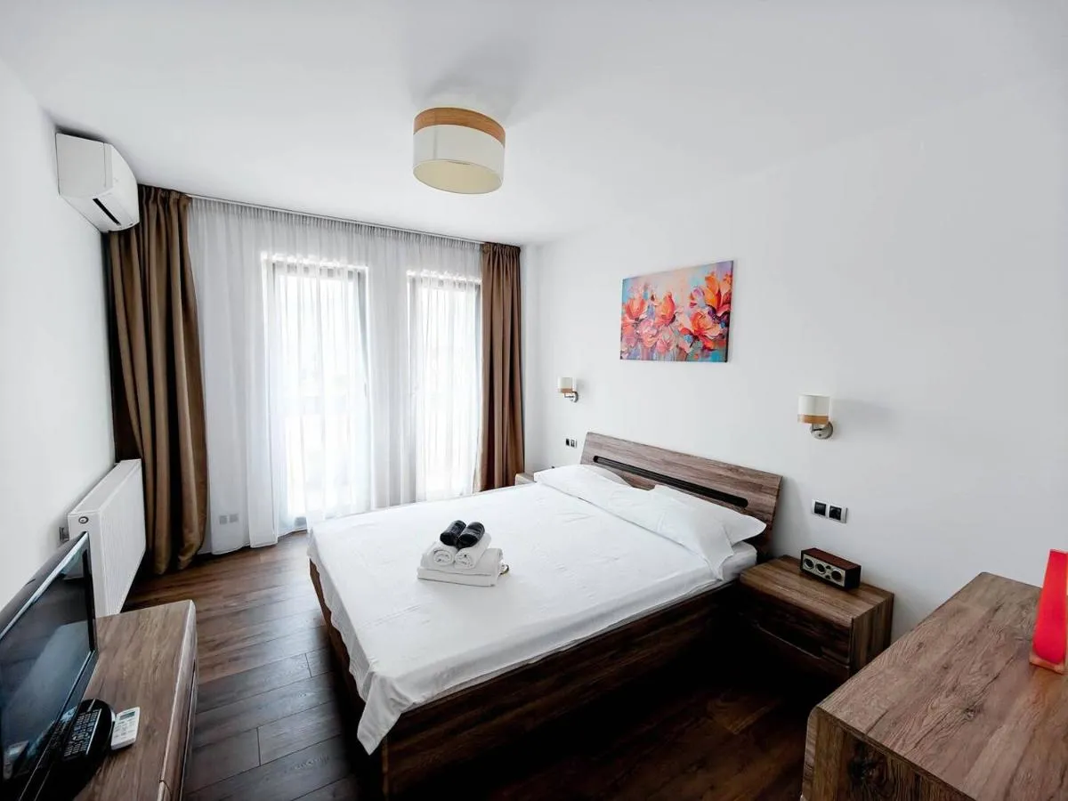 Image 6 of Lakeside Apartment By Iulius Mall