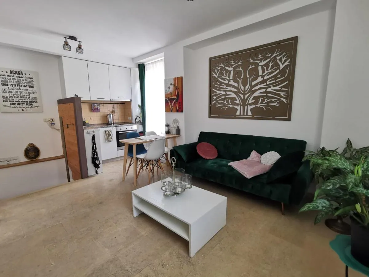 Image 3 of Lovely 1-bedroom apartment close to the centre