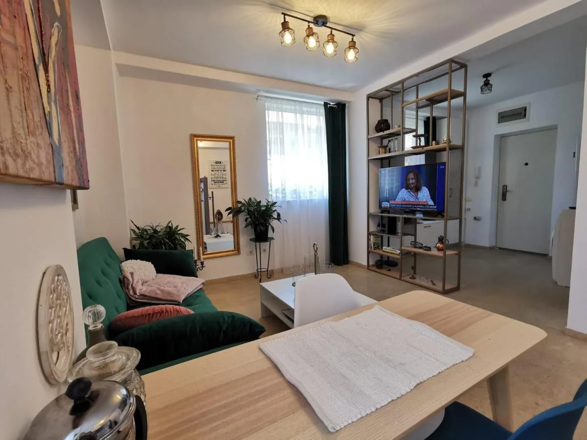 Image 4 of Lovely 1-bedroom apartment close to the centre