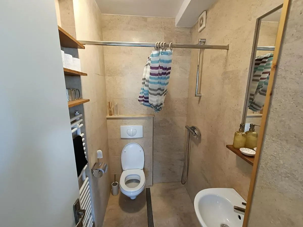 Image 2 of Lovely 1-bedroom apartment close to the centre