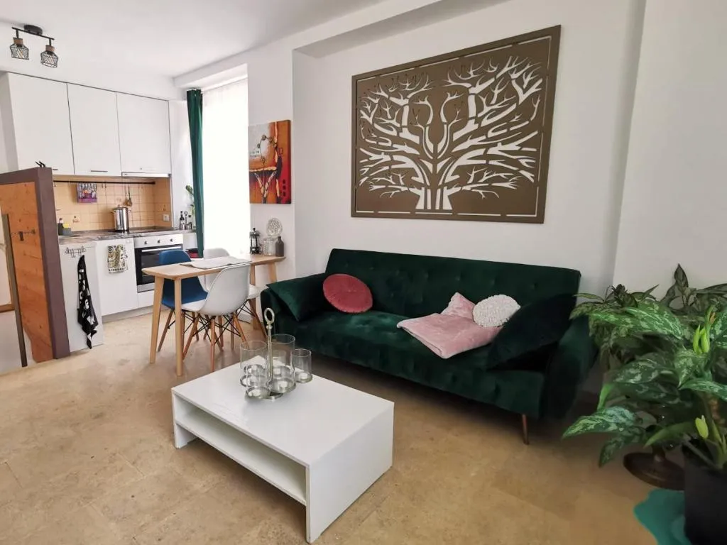 Image of Lovely 1-bedroom apartment close to the centre