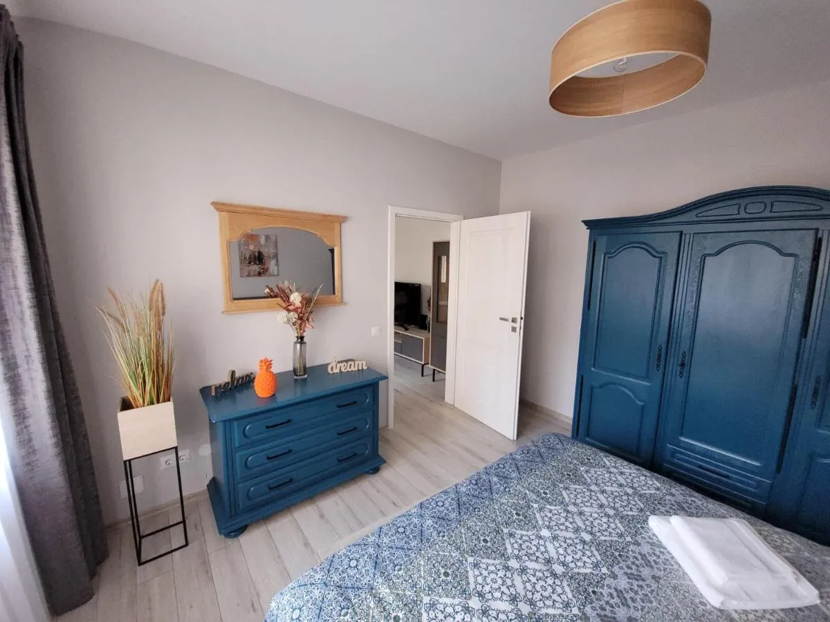 Image 2 of Lovely Apartment Near City Center (w/ Parking)