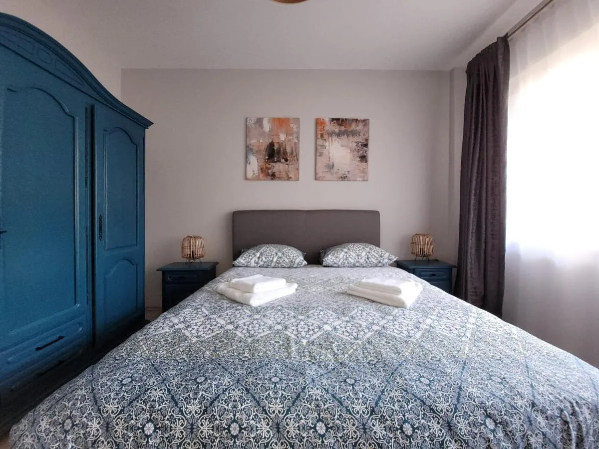 Image 1 of Lovely Apartment Near City Center (w/ Parking)