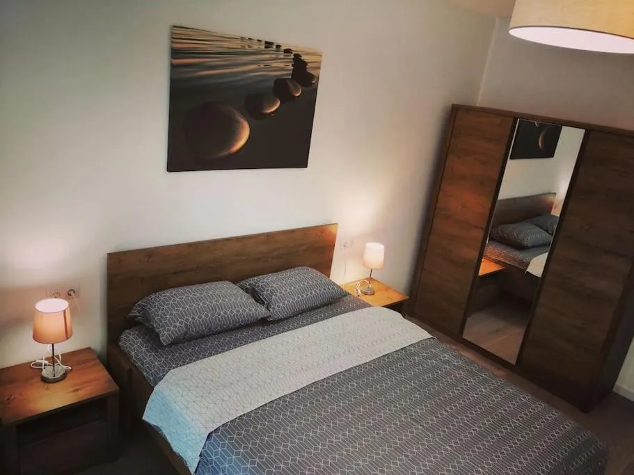 Image 5 of Luxury 1-bedroom free parking