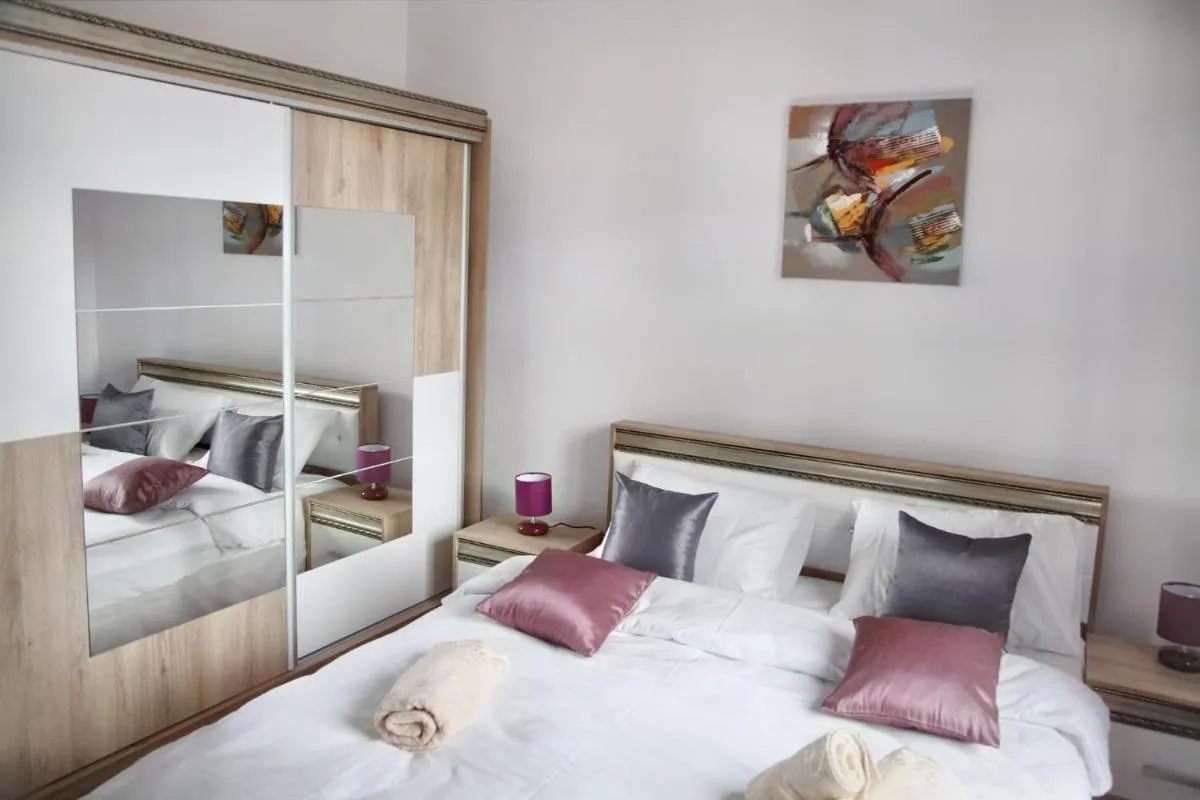 Image 1 of Luxury Downtown Apartment