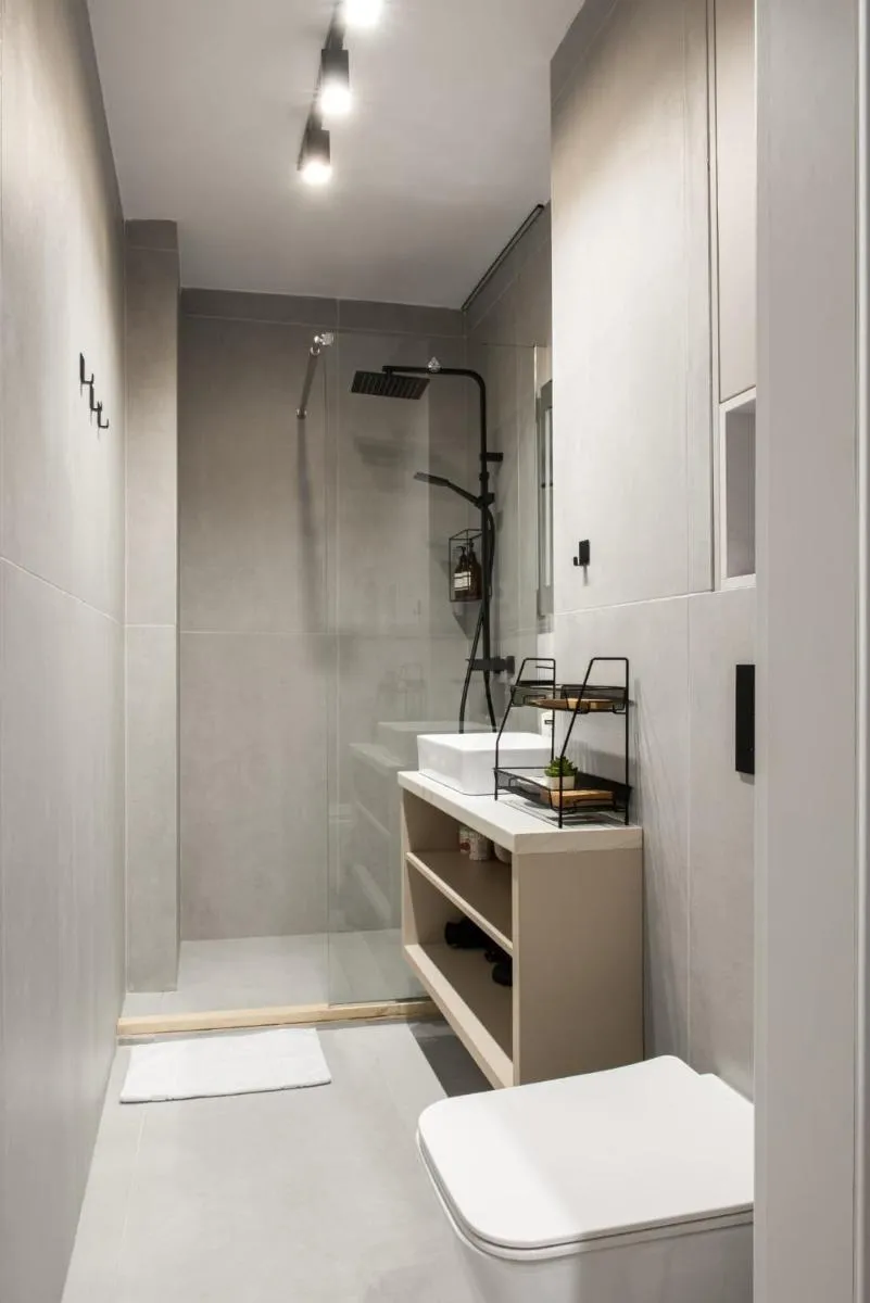 Image 3 of M10 Studio