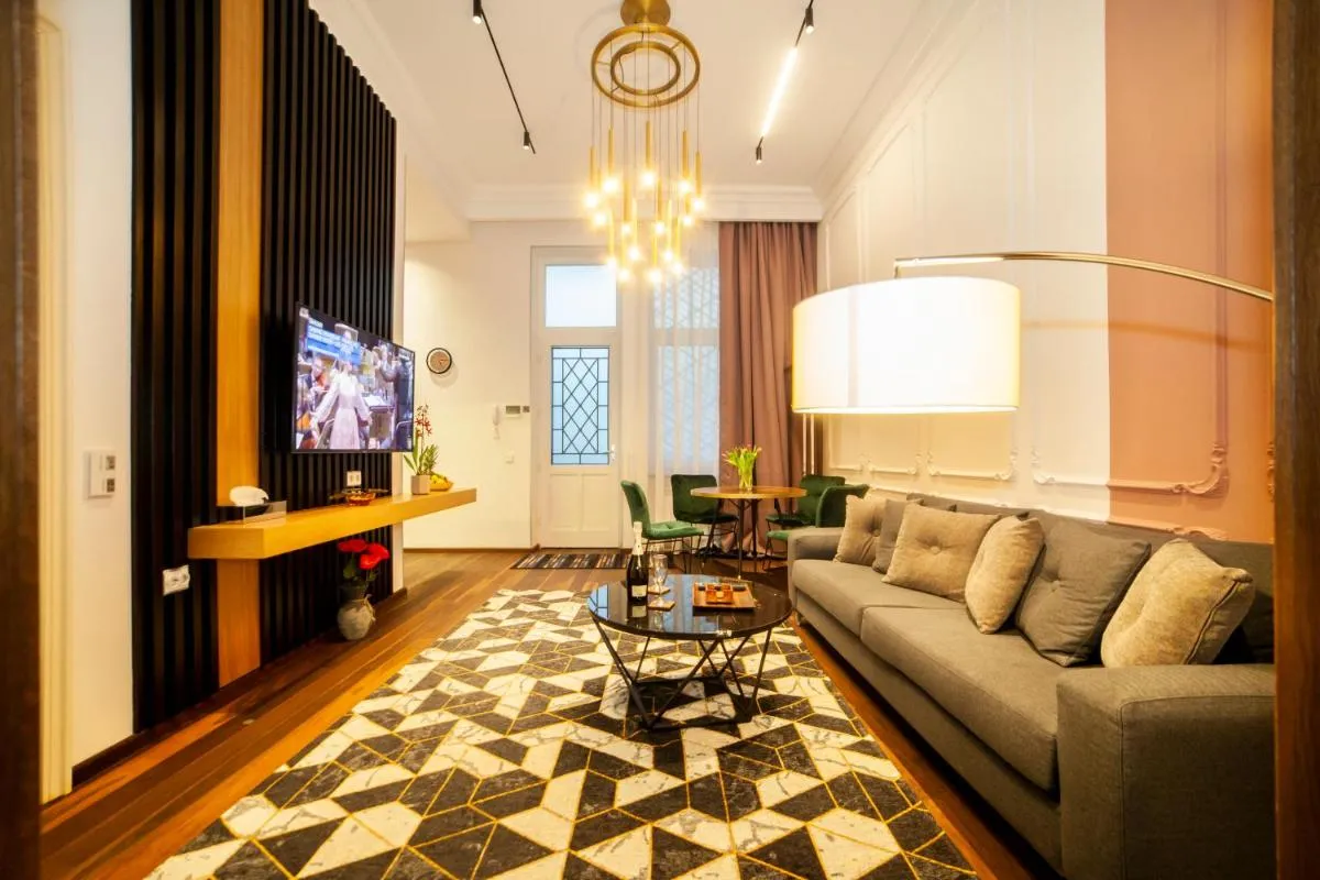Image 4 of Matei Corvin Deluxe Apartment