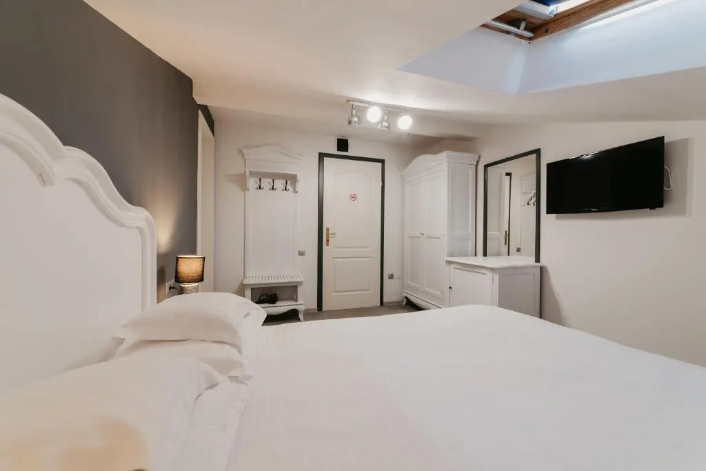 Image of Meteor Central