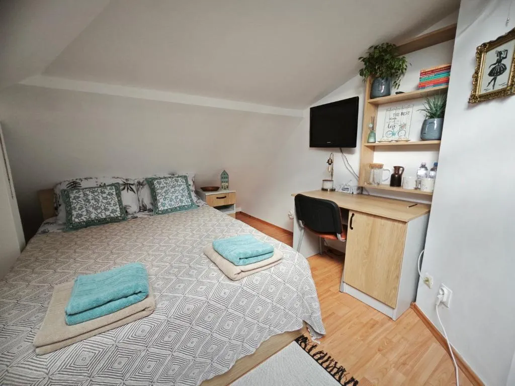 Image of Mika Room