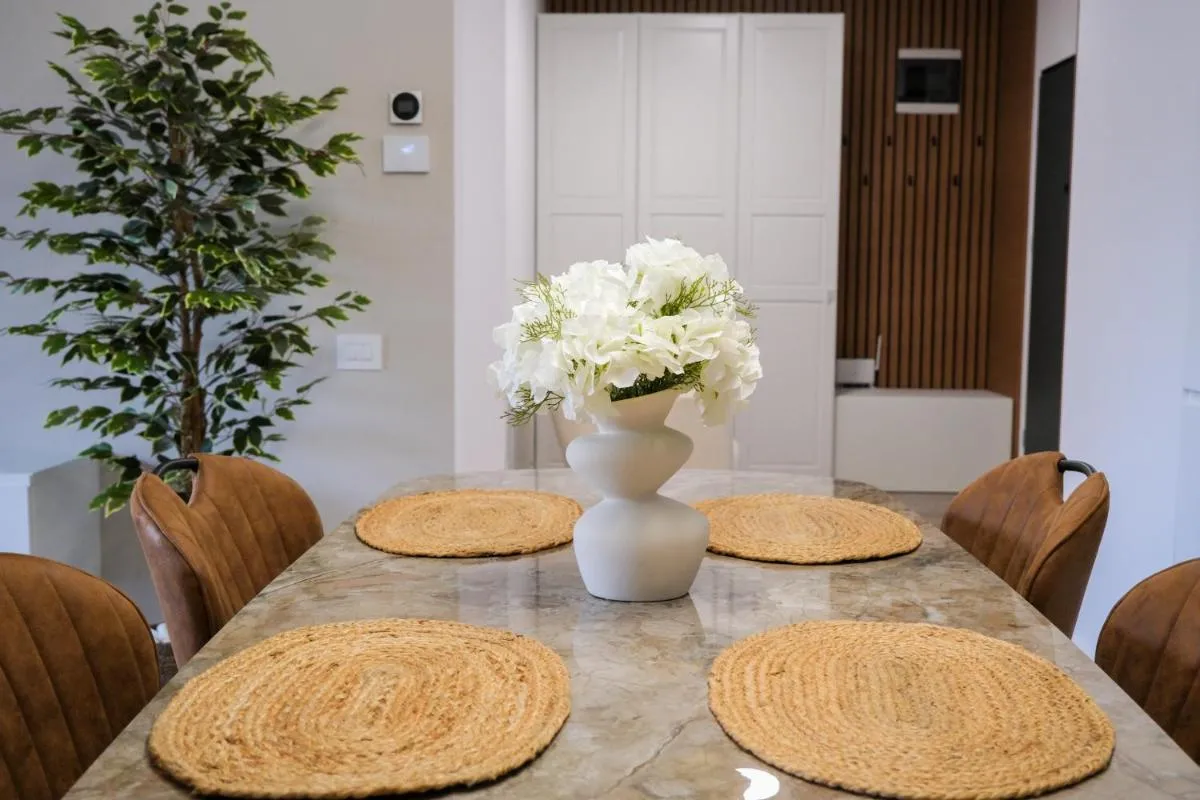 Image 5 of Modern 2-Room Apartment, Free Underground Parking