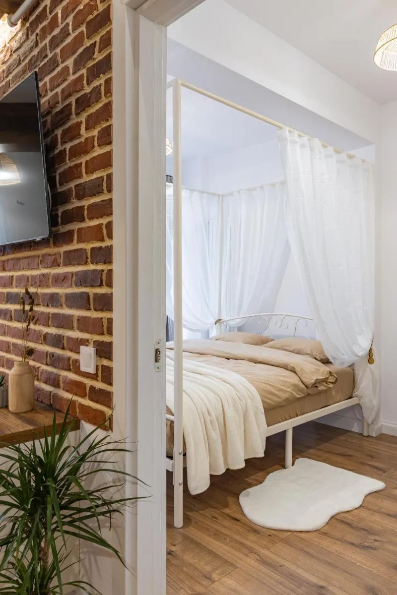 Image 3 of Modern chic apartment B&C