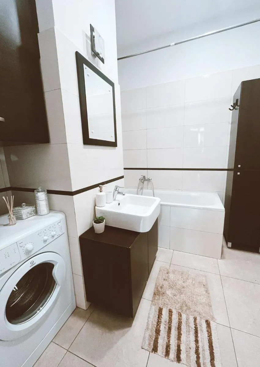 Image 3 of NS apartment Central