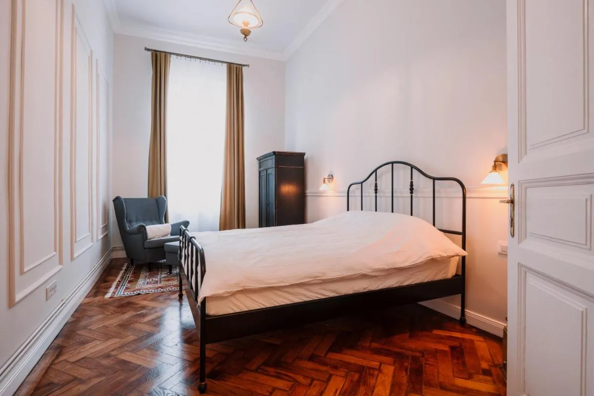 Image 6 of Old Town Central Apartment