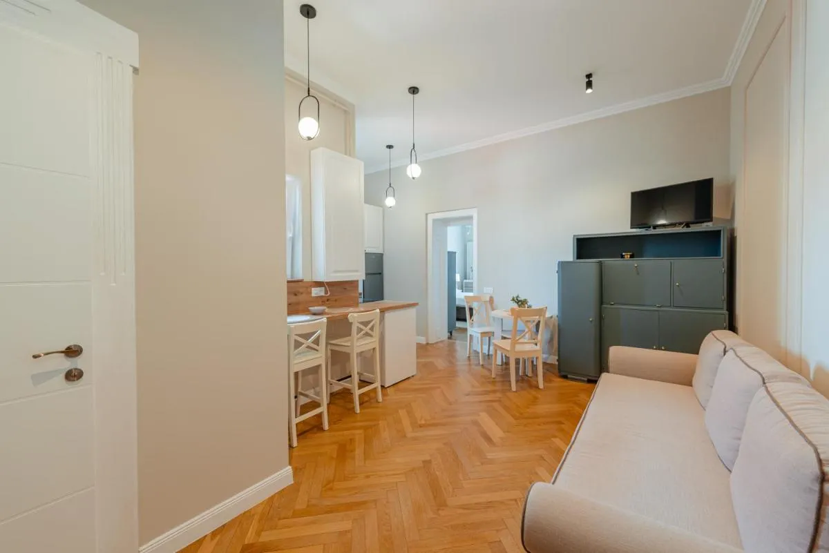 Image 4 of Old Town Square Apartments Cluj