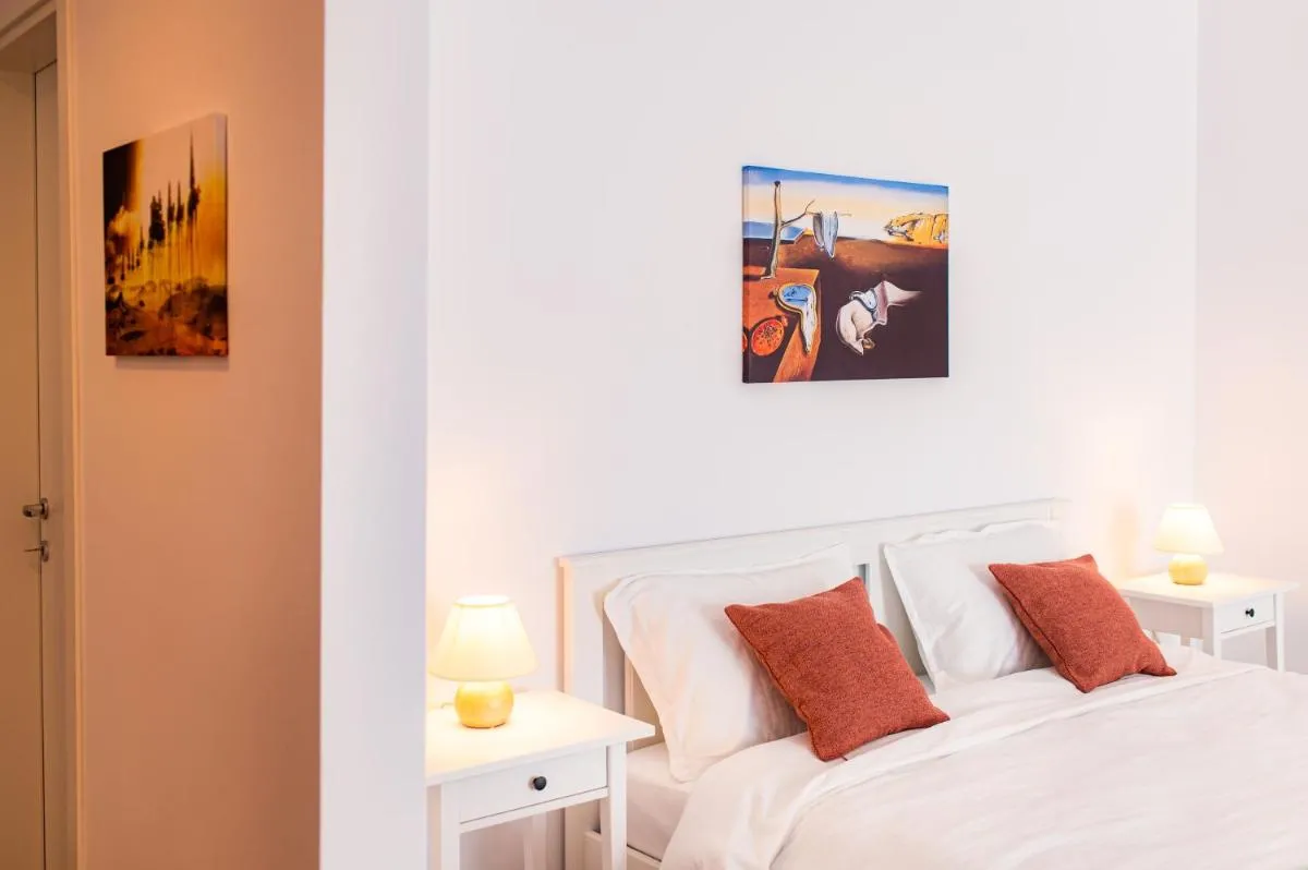 Image 5 of Opera Central Apartment – Free Parking Place