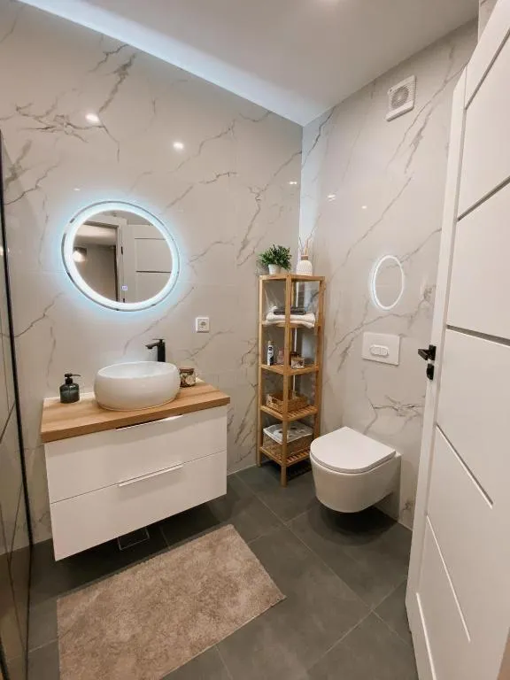 Image 4 of Owl’s Nest Apartment