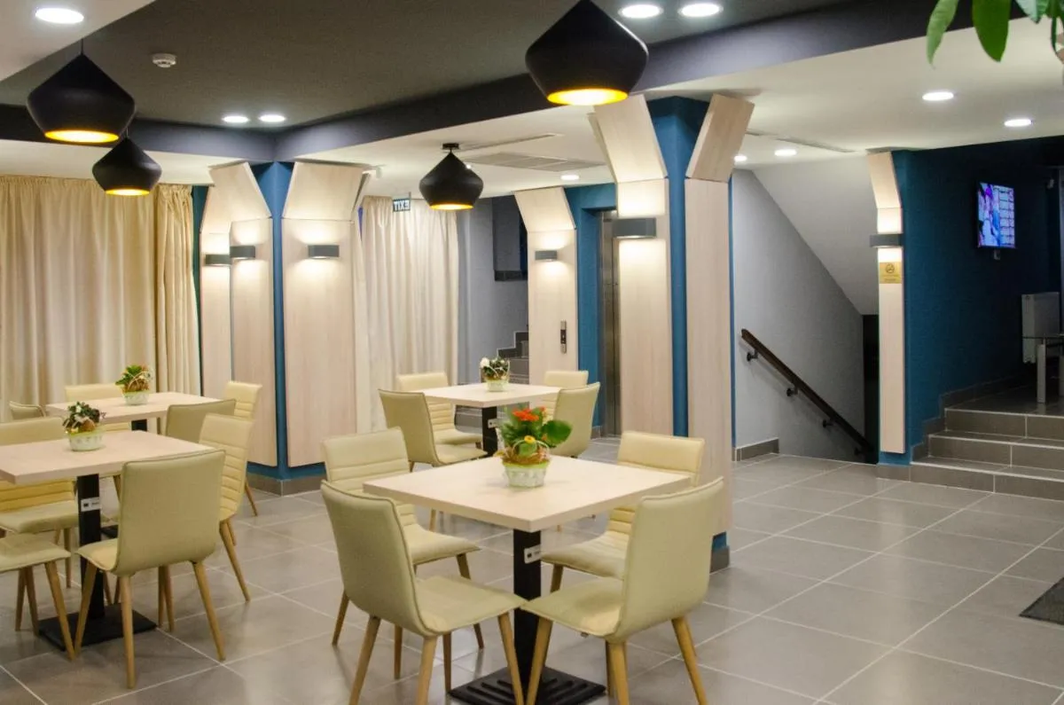 Image 2 of Panorama Business Inn