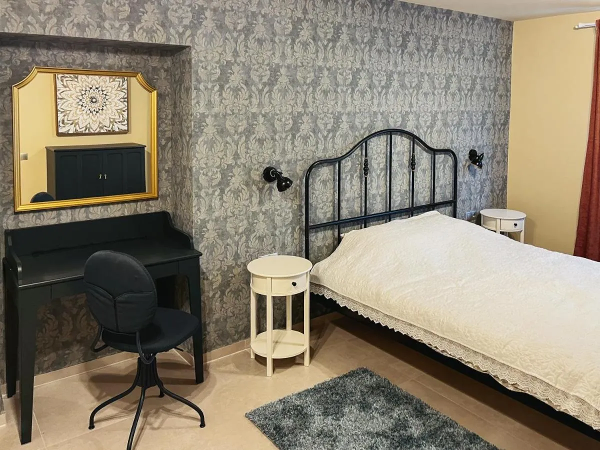 Image 4 of Parc Privé