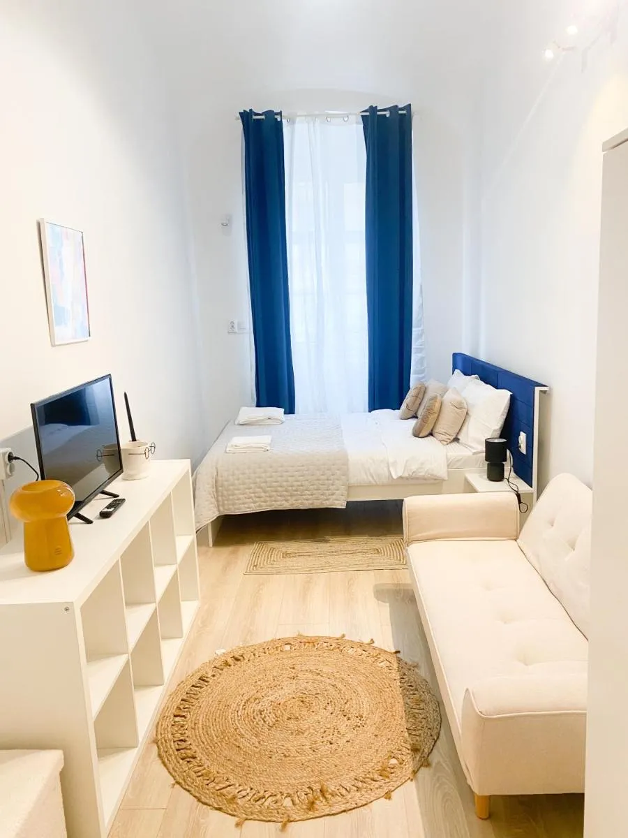Image 3 of Perfect Stay 5