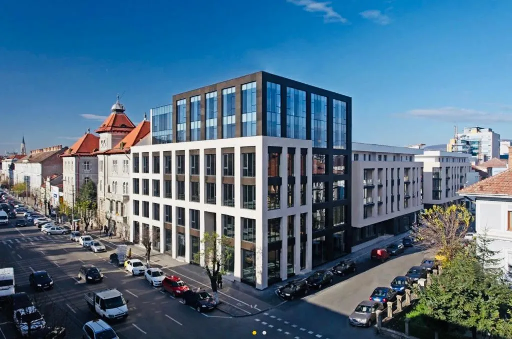 Image of Platinia home