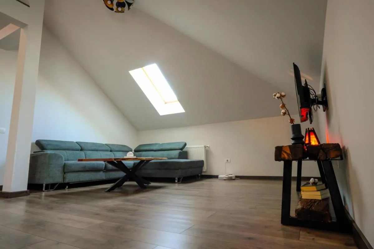 Image 2 of Popa Apartment