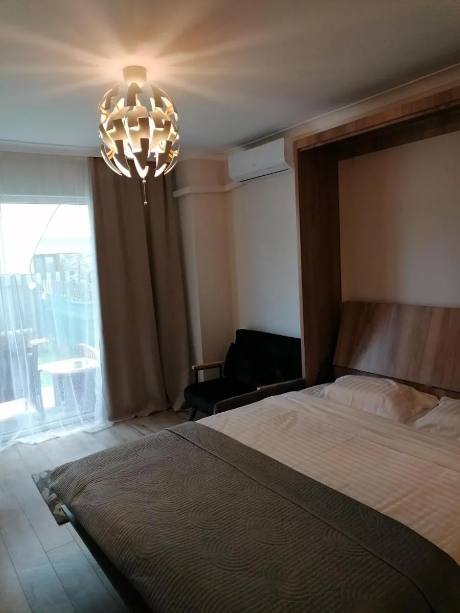 Image 1 of Queency Apartament cu gradina și parcare gratuita
