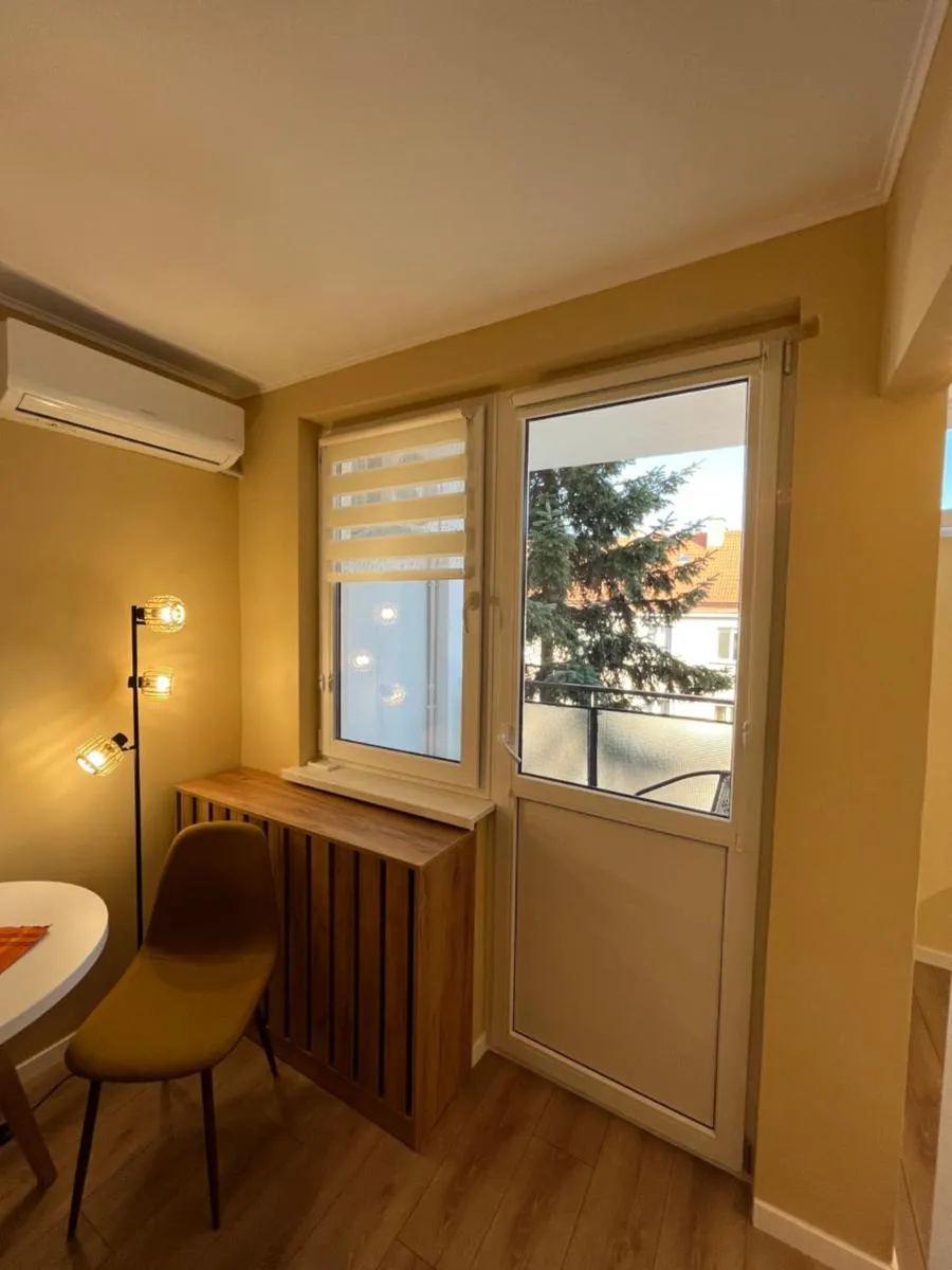 Image 2 of Quiet flat with balcony, free parking included