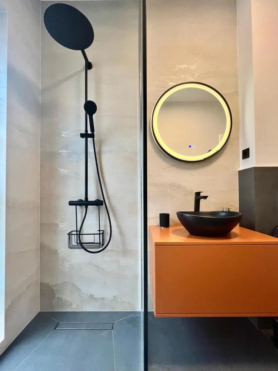 Image 3 of Rhodium Apartment