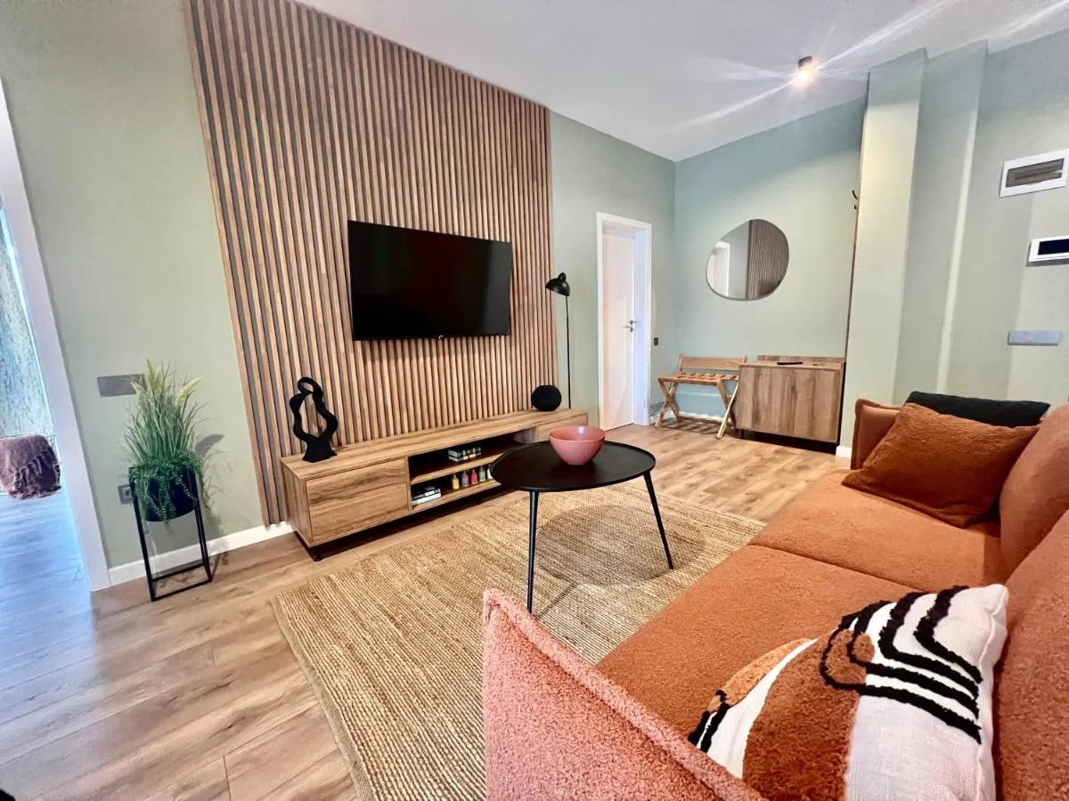 Image 4 of Rhodium Apartment