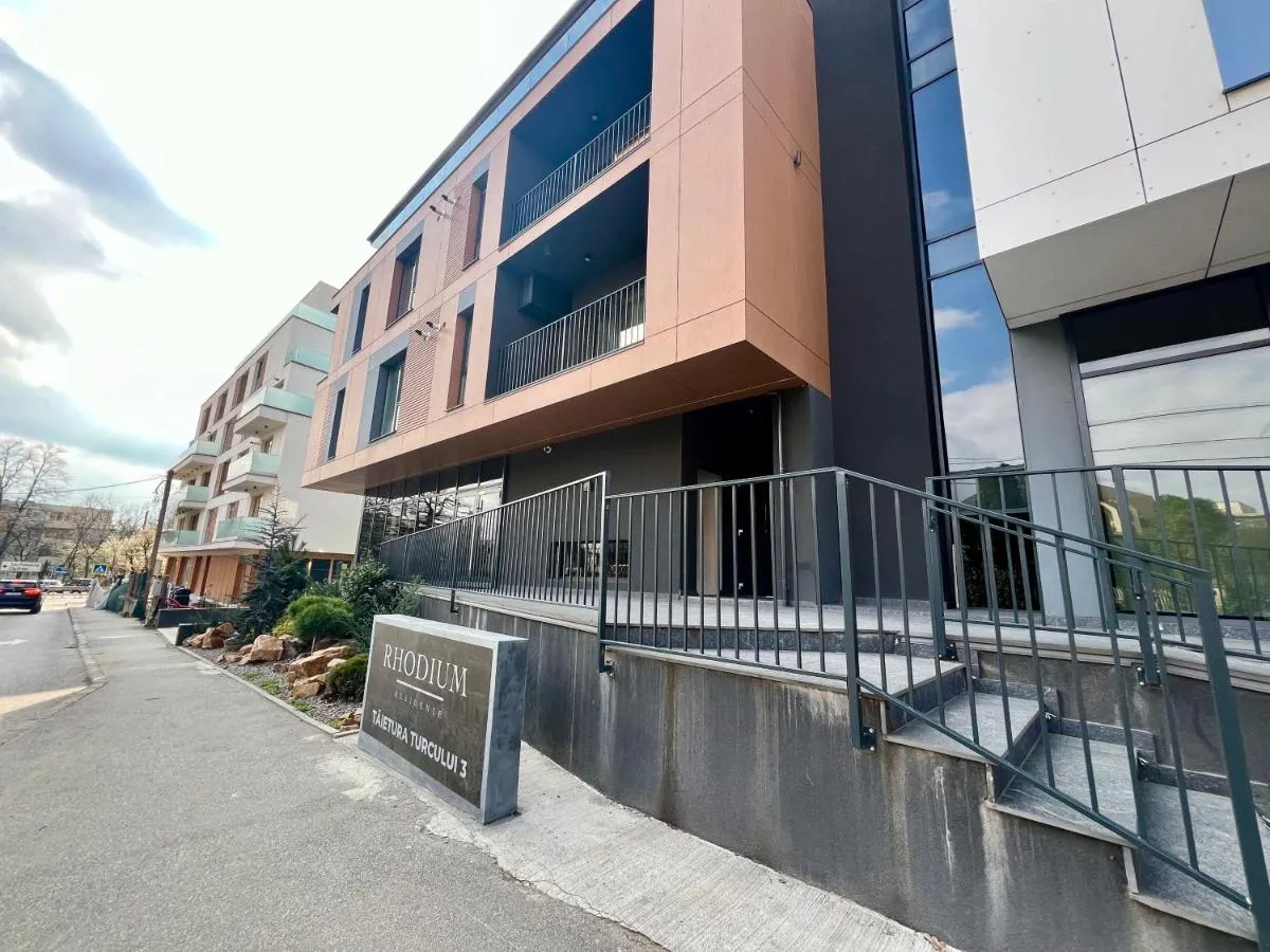 Image 5 of Rhodium Apartment