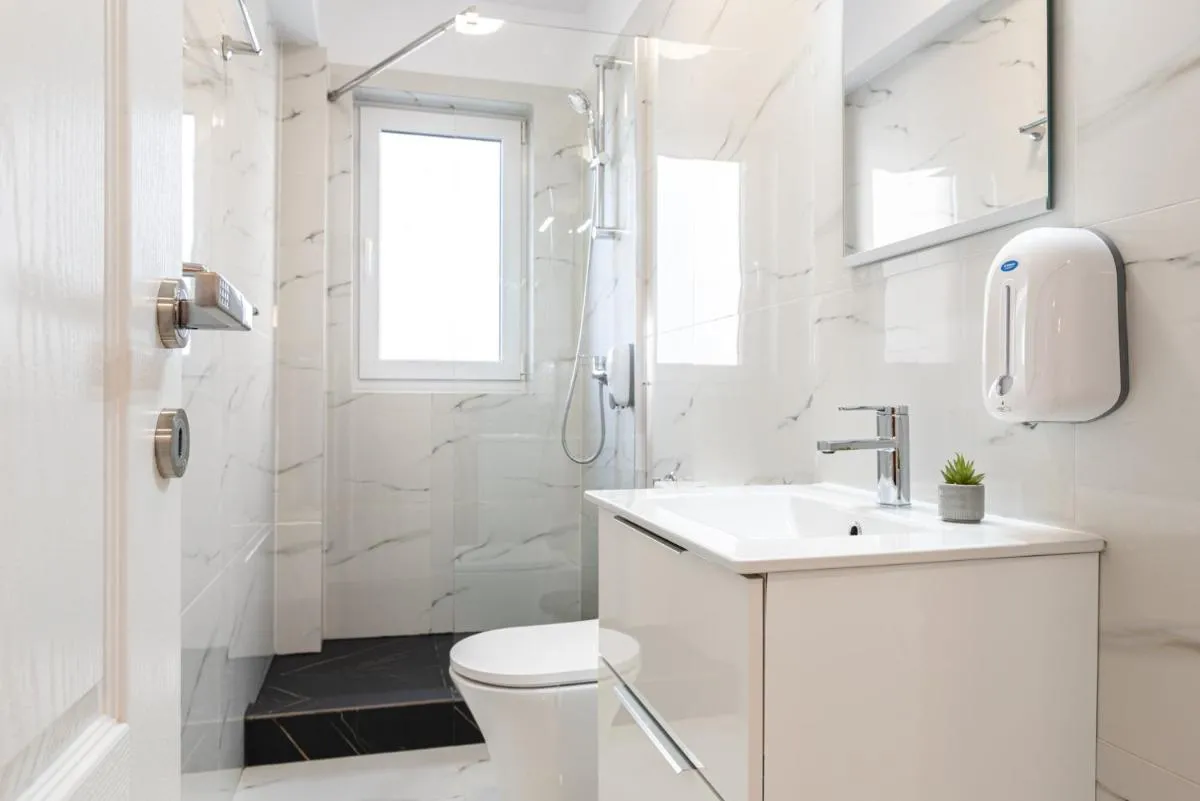 Image 6 of Romantic Jacuzzi Studio