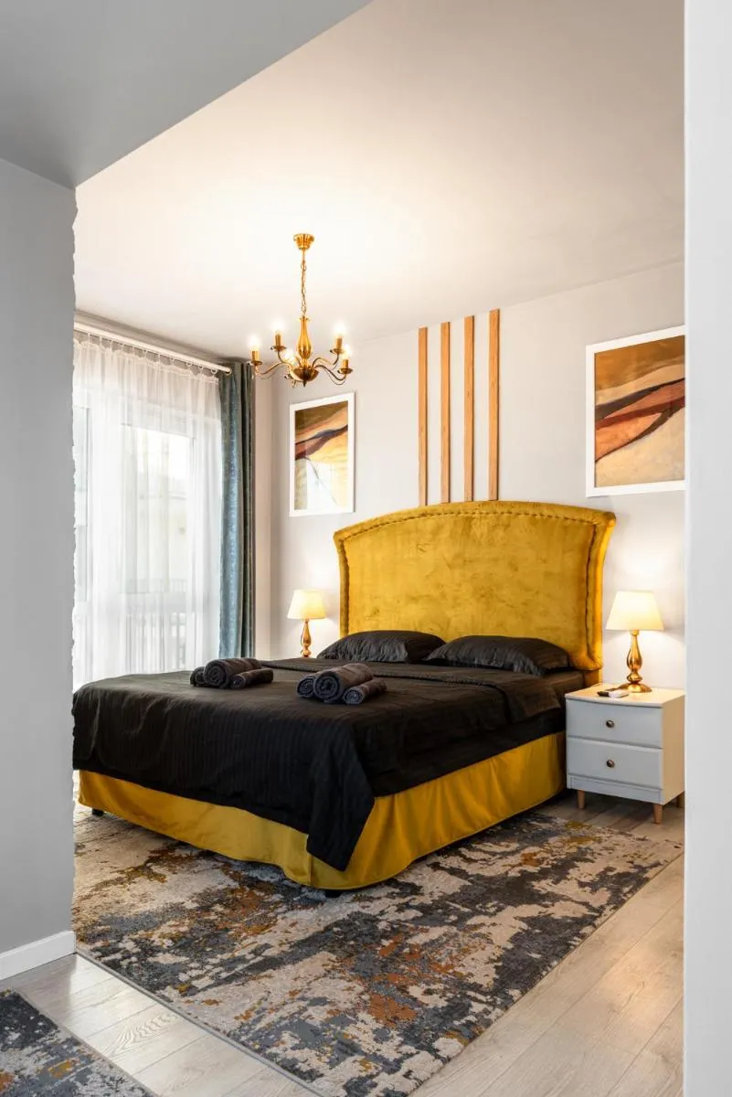 Image 3 of Romantic Jacuzzi Studio