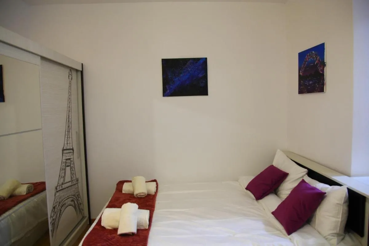Image 6 of Romantic luxury in city center