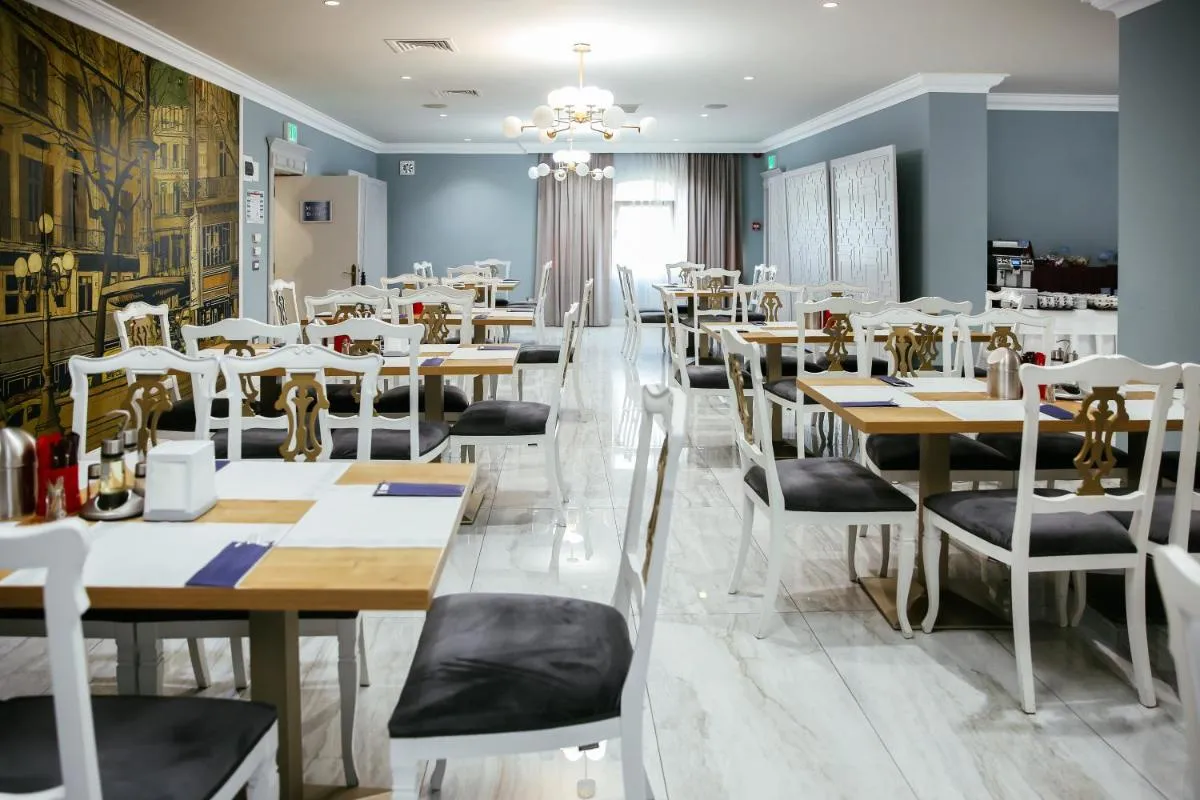 Image 3 of Royal Class Hotel