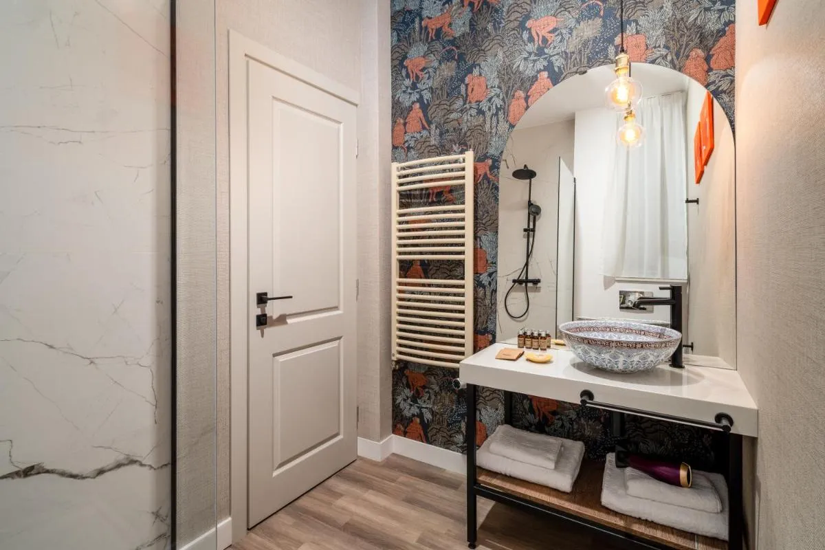 Image 6 of Siesta Boutique Smart Suites