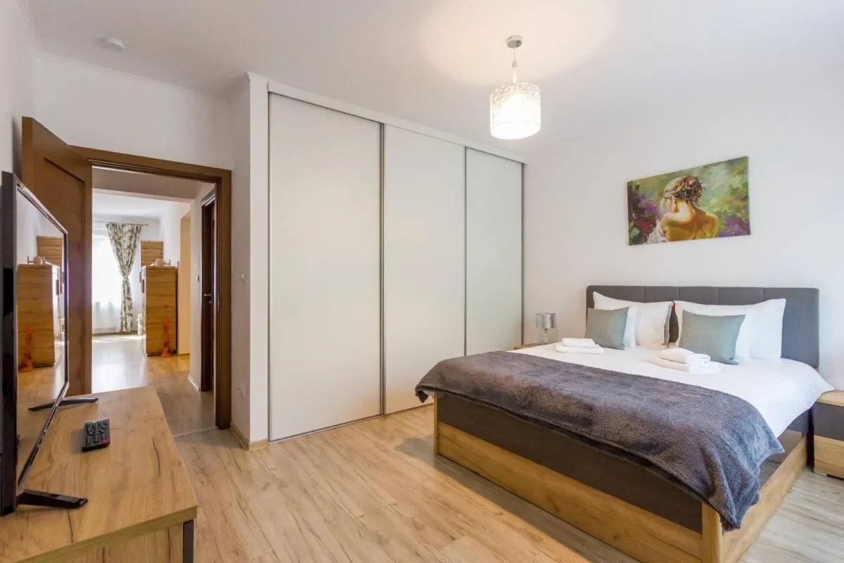 Image 6 of Spacious and Quiet 2 Bedroom Apartment