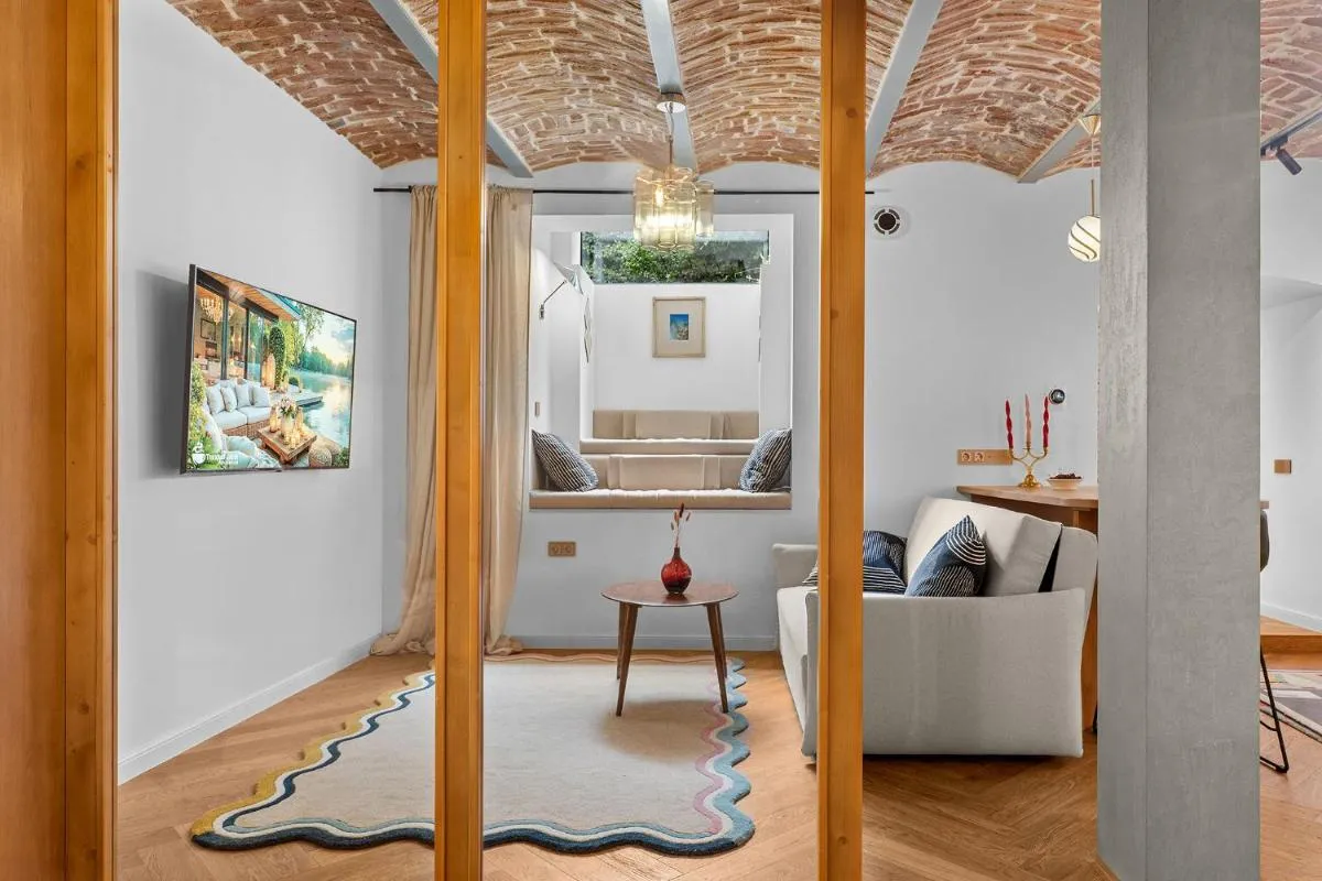 Image 4 of Studio Elegant și Boem – Centru