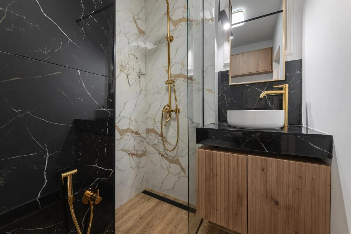 Image 2 of The Episode – Jacuzzi Penthouses