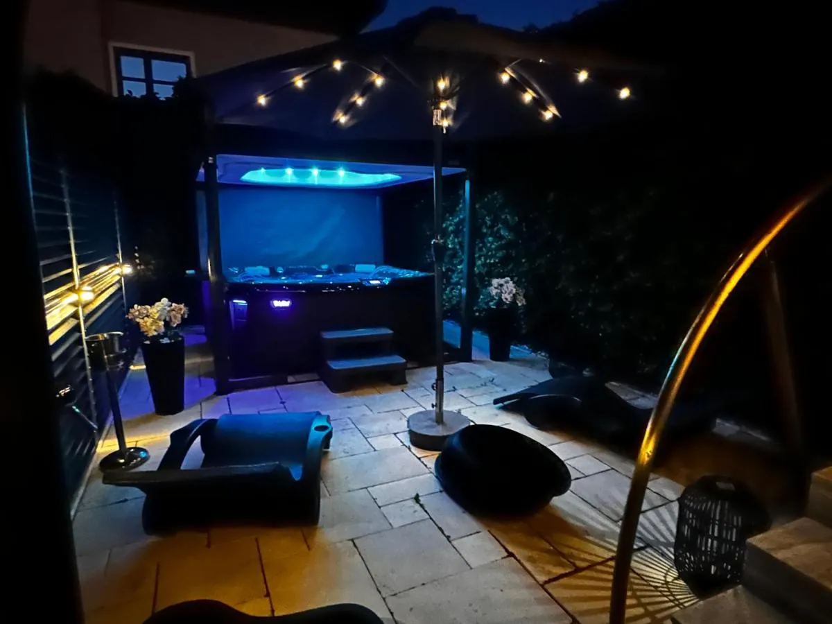 Image 5 of The Residence Central Jacuzzi Boutique (Adult Only)